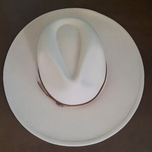 Felt, cream, wide rim fedora hat